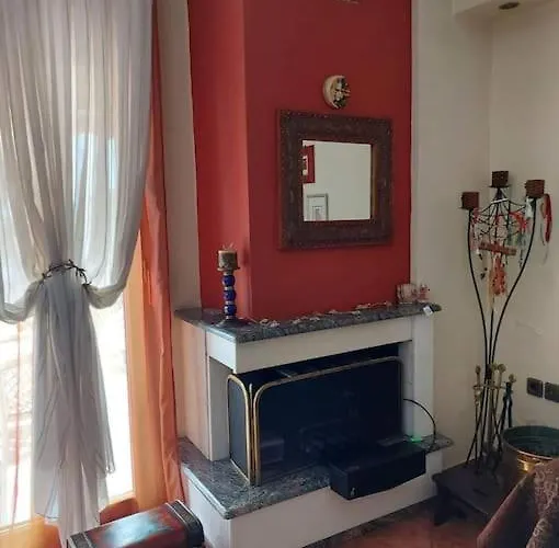 όμορφο, άνετο ζεστά διακοσμημένο * Thermi