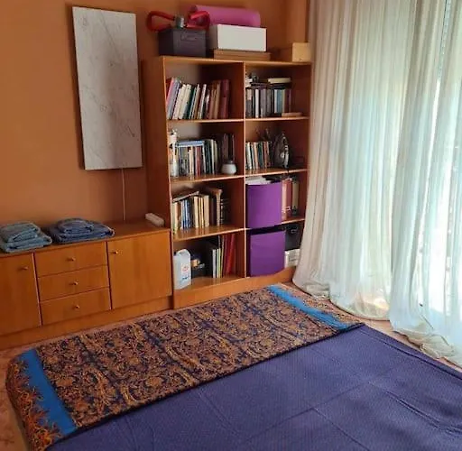 όμορφο, άνετο ζεστά διακοσμημένο