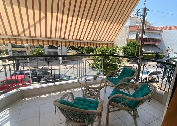 όμορφο, άνετο ζεστά διακοσμημένο