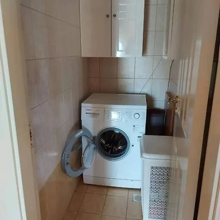 όμορφο, άνετο ζεστά διακοσμημένο شقة